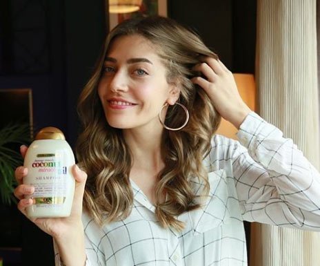 Öznur Serçeler Saç Rengi Ve Modelleri 10