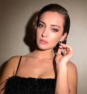 İrem Sak Saç Rengi ve Modelleri 8