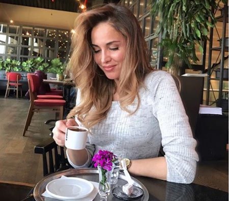 Berna Keklikler Saç Rengi ve Modelleri 4