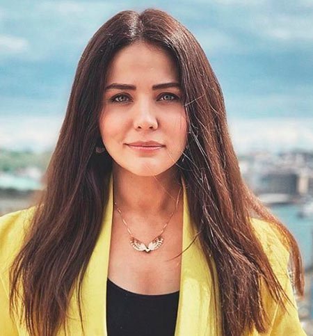 Burçin Abdullah Saç Rengi ve Modelleri 1