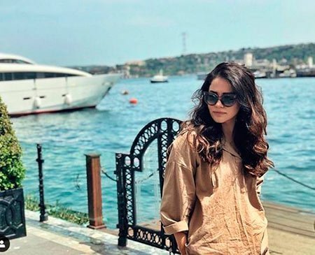Burçin Abdullah Saç Rengi ve Modelleri 8