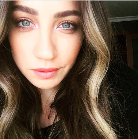 Ceren Benderlioğlu Saç Rengi ve Modelleri 3