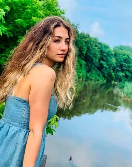 Ceren Benderlioğlu Saç Rengi ve Modelleri 6