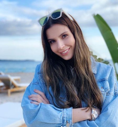Hatice Şendil Saç Rengi ve Modelleri 3