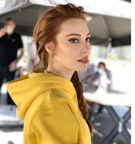 Elçin Sangu Saç Rengi ve Modelleri 5