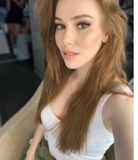Elçin Sangu Saç Rengi ve Modelleri 3