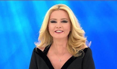 Müge Anlı Saç Rengi ve Modelleri 2