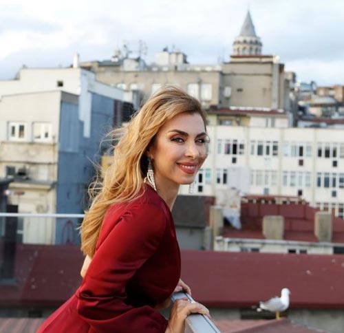 Neslihan Yeldan Saç Rengi ve Modelleri 1