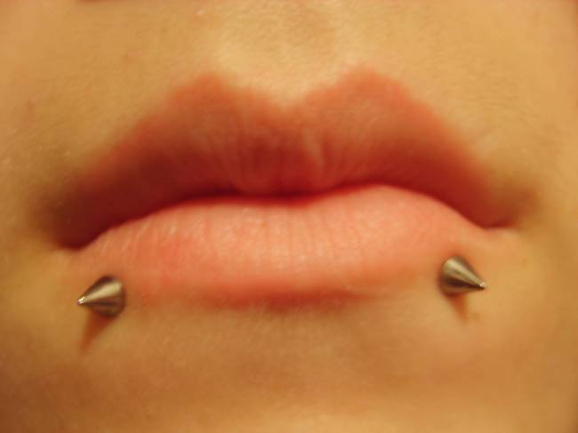 Yüz Tipinize göre Seçebileceğiniz 19 Yüz Piercing Modeli 18