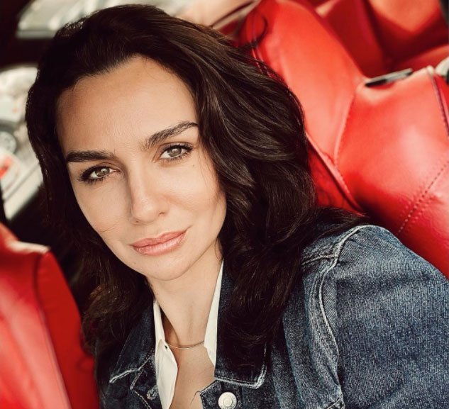 Birce Akalay Saç Rengi ve Modelleri 1