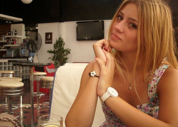 Gizem Karaca Saç Rengi Ve Modelleri 7