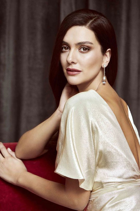 Bergüzar Korel Saç Rengi ve Modelleri 5