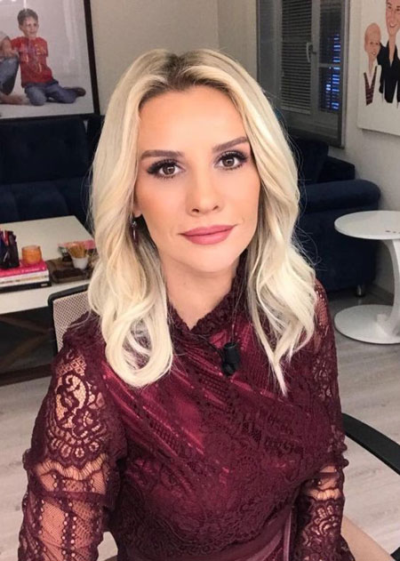 Esra Erol Saç Rengi ve Modeli 8