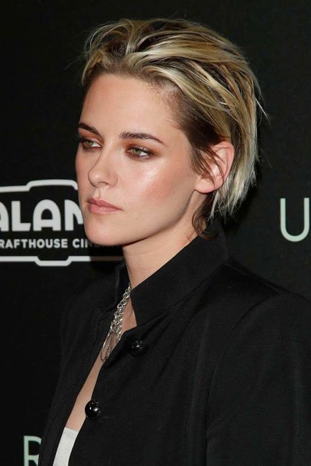 Kristen Stewart Saç Renkleri ve Saç Modelleri 11