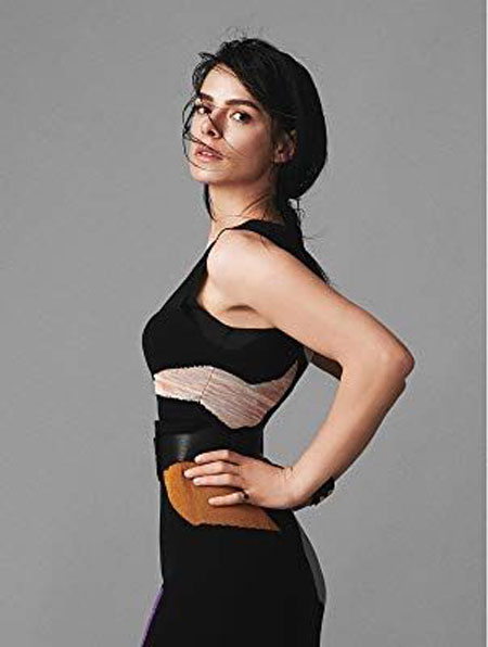 Özge Özpirinçci Saç Rengi ve Modelleri 10