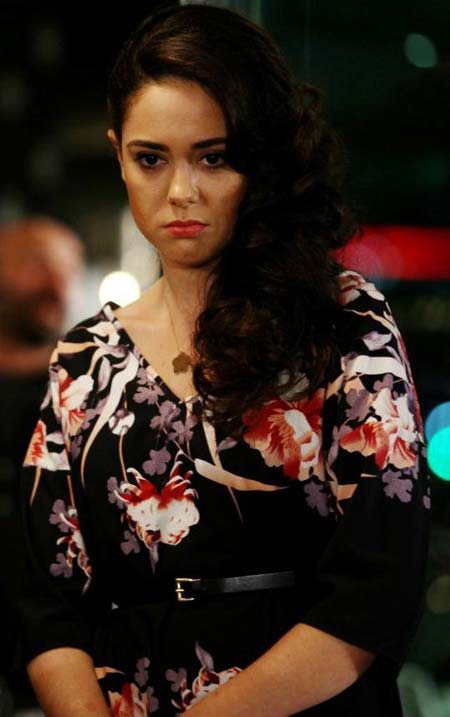 Duygu Yetiş Saç Rengi ve Modelleri 3